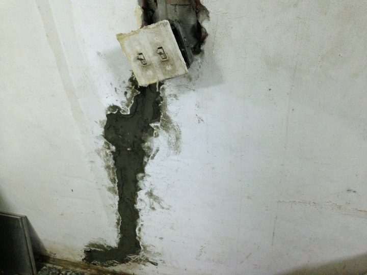【DIY】翻修一間屋齡比自己還老的房屋《05/03更新》(現在打算全部整理好再分享！謝謝！)