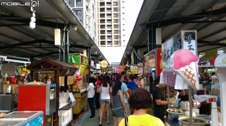 台中大里新夜市散步遊