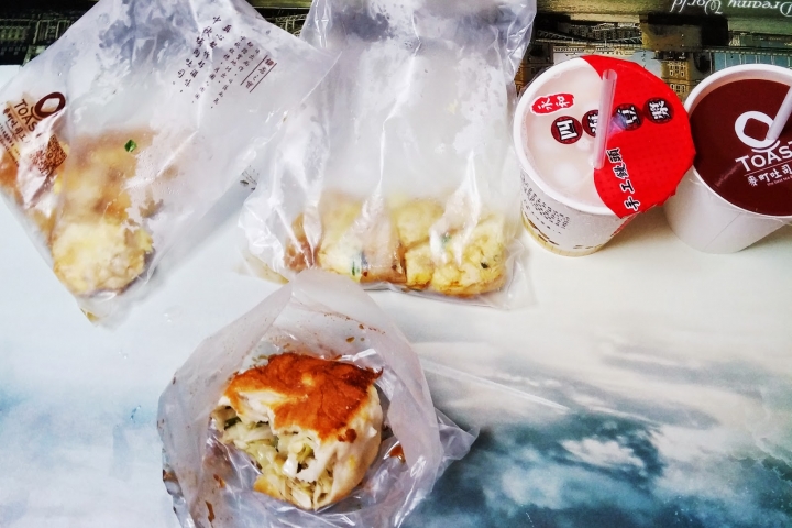 桃園市中壢區 [麥町吐司工房] 乾淨明亮的新式早餐店