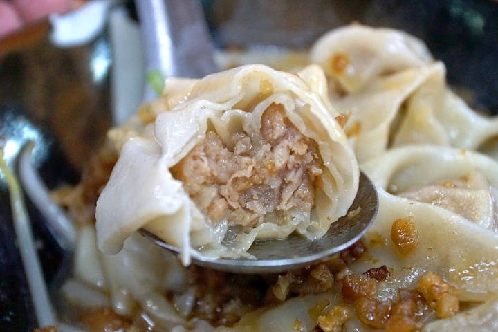 [中西區] 福榮小吃店-阿瑞意麵 ft. 大菜市無人販賣所