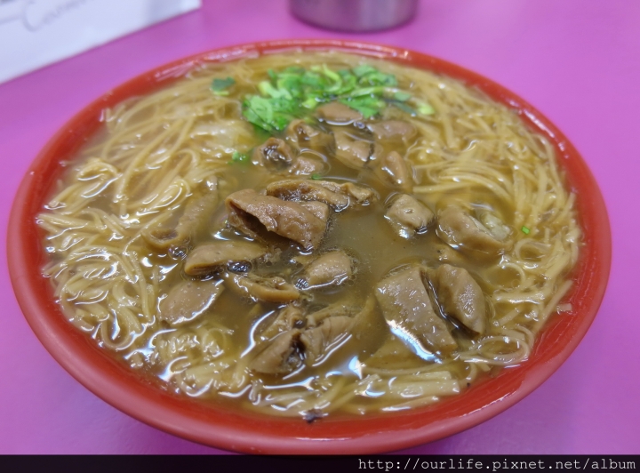 台中西區．料多味美價實的香菇滷肉飯/大腸麵線@台北永康大腸麵線
