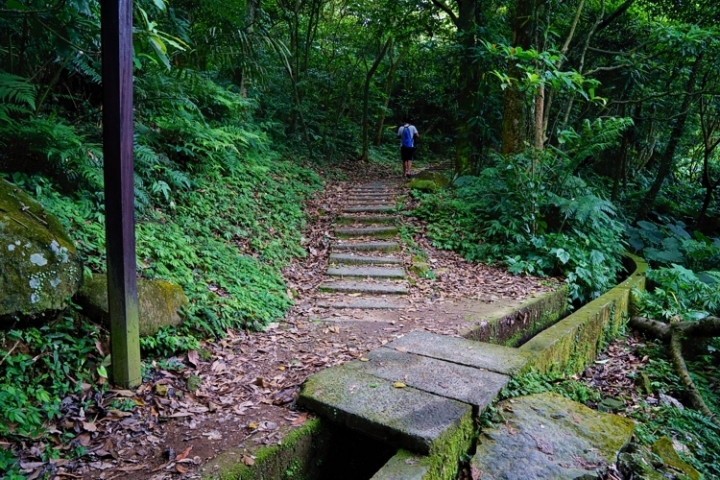 ▌新北石門‧旅遊景點 ▌台北近郊的熱門消暑勝地【青山瀑布】