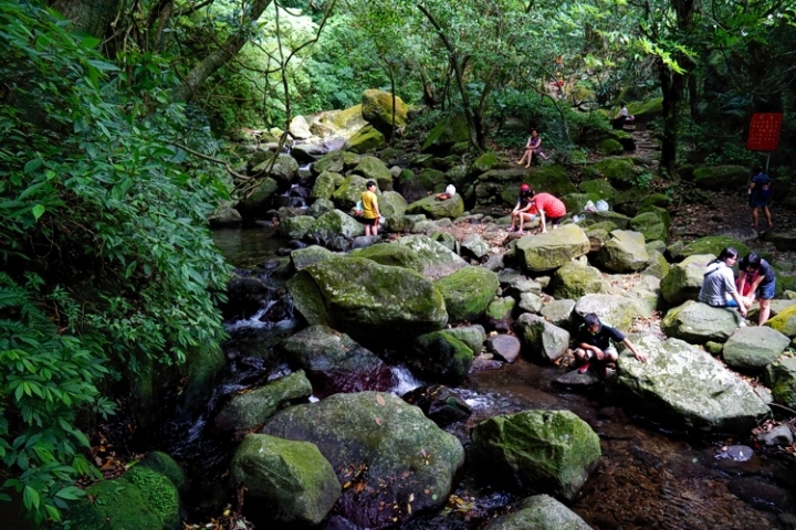 ▌新北石門‧旅遊景點 ▌台北近郊的熱門消暑勝地【青山瀑布】