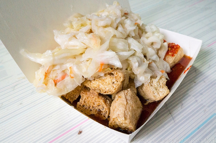 [新北中和]嘉義阿松脆皮臭豆腐 泡菜超有份量的