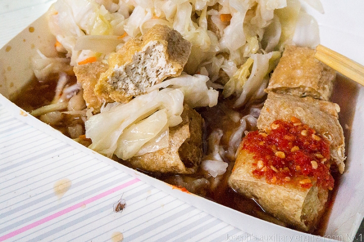 [新北中和]嘉義阿松脆皮臭豆腐 泡菜超有份量的