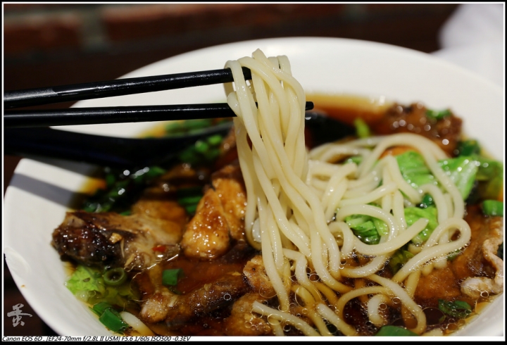 [台北]淡水黑殿飯店(排骨飯)  by蛋拔