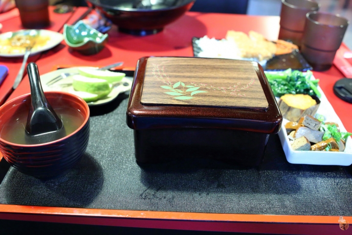 [新北]五井拉麵、丼飯-新莊的排隊美食  by蛋拔