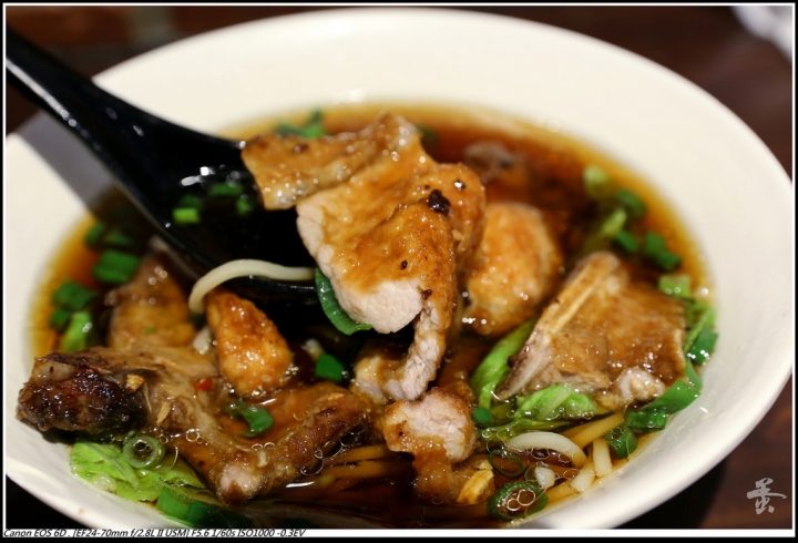 [台北]淡水黑殿飯店(排骨飯)  by蛋拔