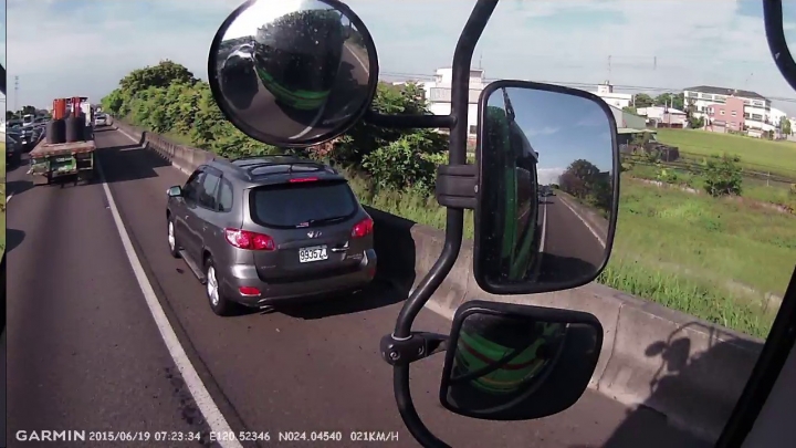 為什麼檢舉這些車輛走路肩沒有開罰?