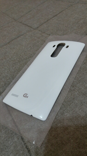〈G4黑色皮革背蓋+白色陶瓷背蓋>入手*新增黑白配