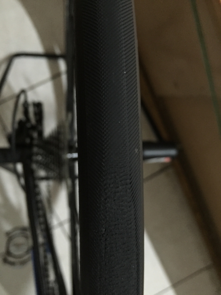 Vittoria Open Corsa Evo CX III 320TPI (外胎問題)