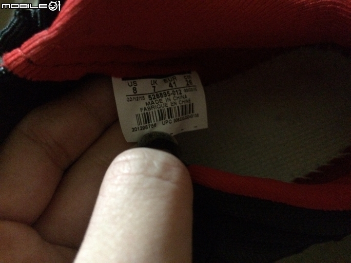 請幫鑑定aj11 low bred真偽