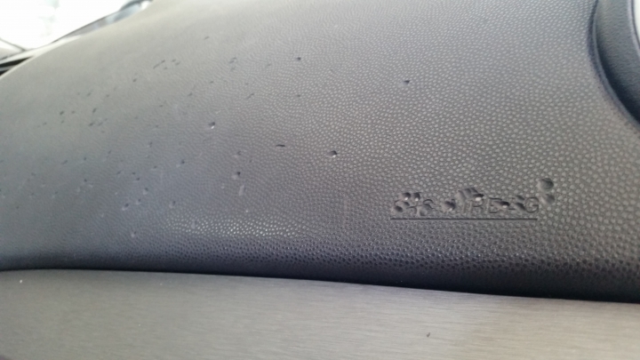 2010年mazda3內裝問題