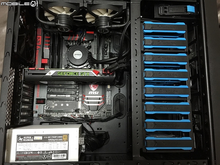［開箱］只能勇敢之敗下去就對了１０３Ｋ電腦（含ＲＡＺＥＲ鍵盤滑鼠）分享