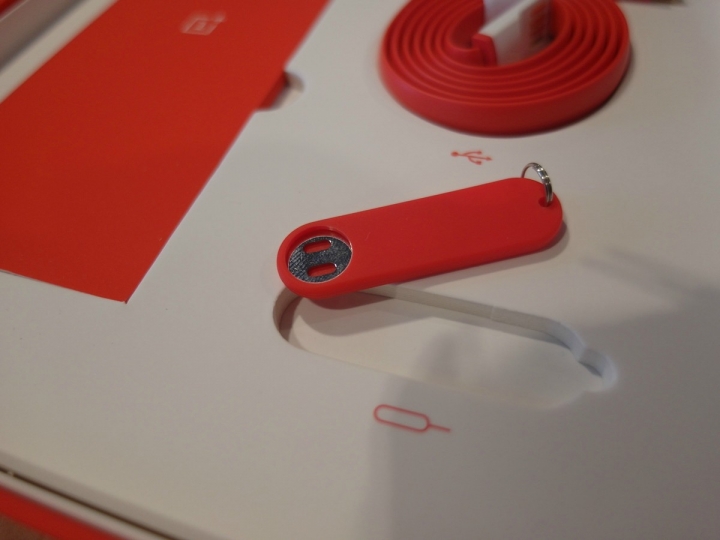 Find 7a的雙生兄弟  一加手機OnePlus One的開箱 體驗 照相分享