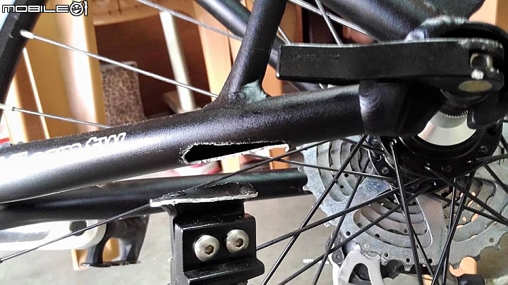 幫腳踏車打氣發生慘狀