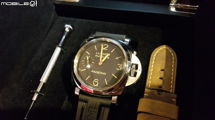 小沛終於輪到我(PANERAI 422)開箱啦~~!