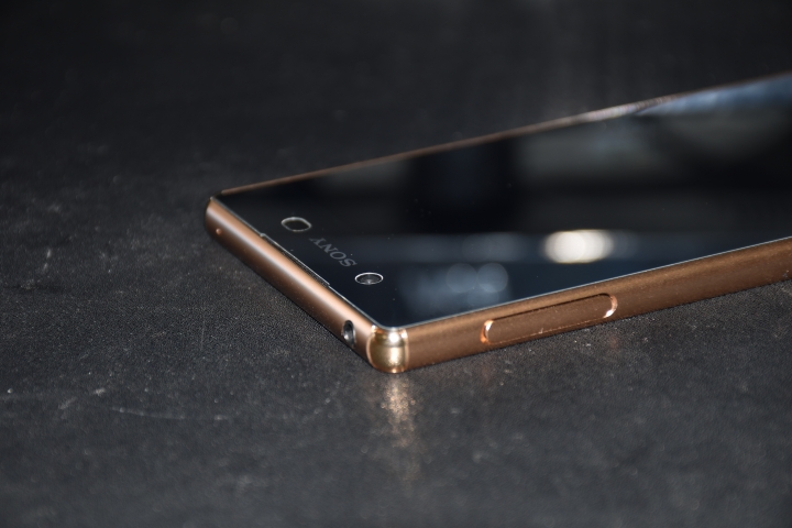 [開箱文]Xperia Z3+ 金 新手開箱