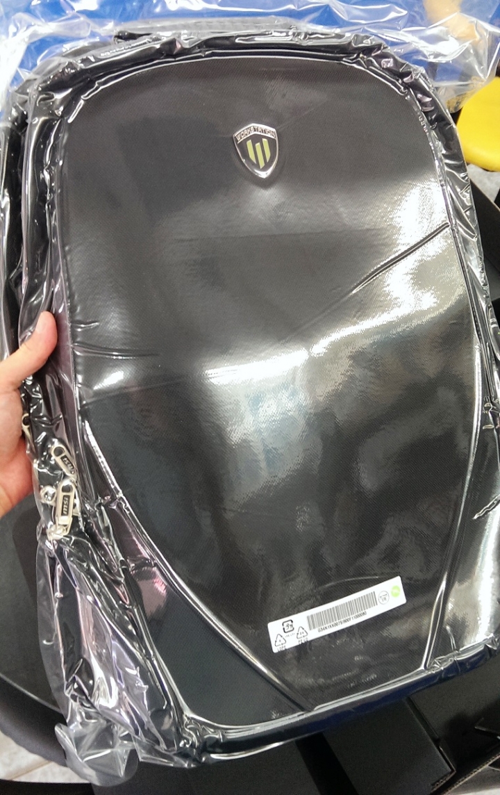 繪圖巨無霸，msi WT72-2OM 微開箱