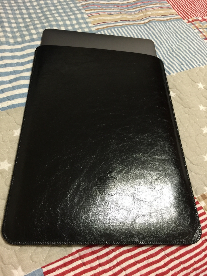 [分享] NEW MACBOOK  原木鍵盤貼