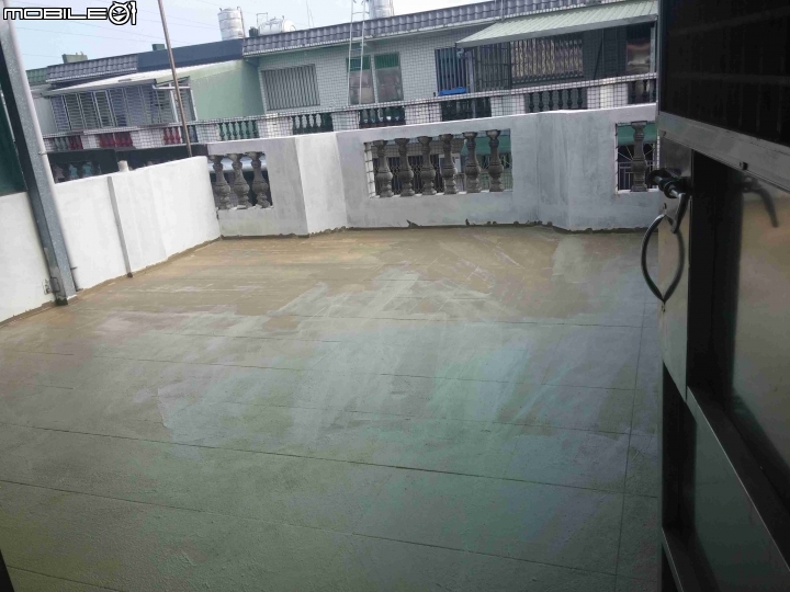 露台漏水 DIY防水施工(矽酸質+彈泥)分享