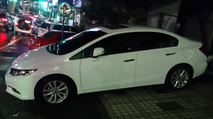 HONDA CIVIC VTIS 9.5-特仕版S 雲朵白 開箱