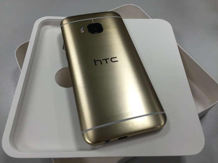 期待以久 M9 小開箱