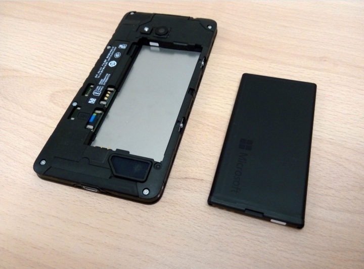 Lumia 640 快閃開箱！