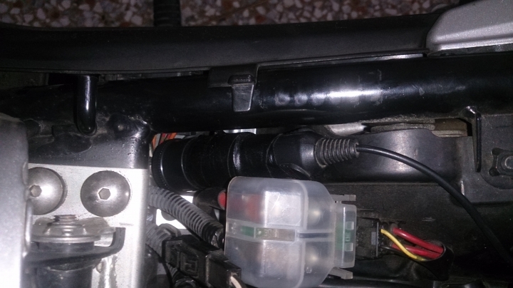 鹹鹹沒事GSR600無線電上身