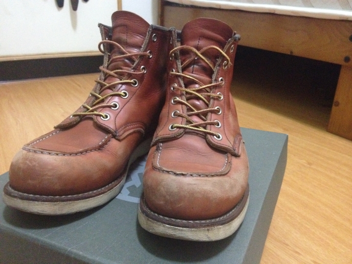 red wing 8131穿1年半沒保養的結果