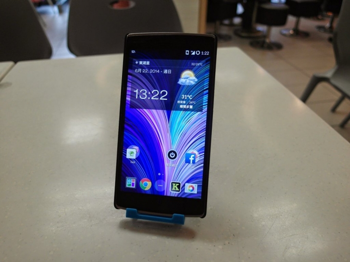 Find 7a的雙生兄弟  一加手機OnePlus One的開箱 體驗 照相分享