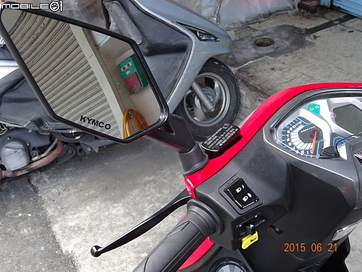 紅通通的小車  VJR 125  不專業開箱文