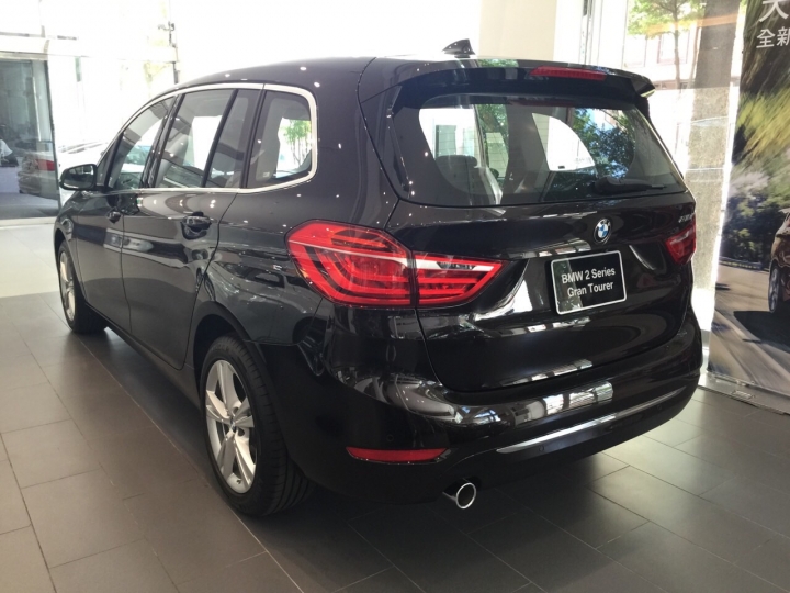 BMW 2GT 乘坐空間與賞車心得 ［圖多］