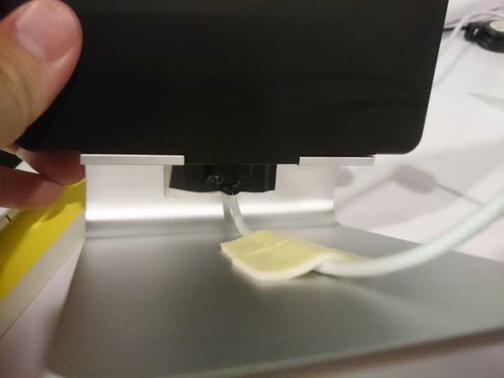 [DIY]Z4 Tablet平板沒磁充？沒關係！我們自己來！