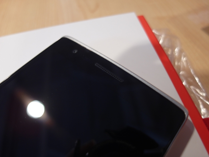 Find 7a的雙生兄弟  一加手機OnePlus One的開箱 體驗 照相分享