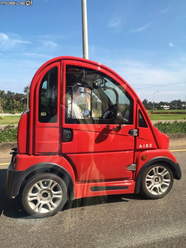 早上上班時，看見掛著"試"車牌的車，請問這是機車還是轎車，會上市嗎?