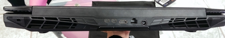 繪圖巨無霸，msi WT72-2OM 微開箱