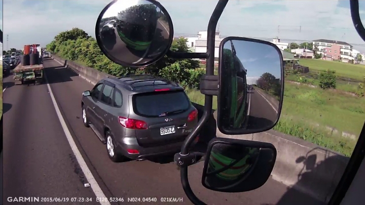 為什麼檢舉這些車輛走路肩沒有開罰?