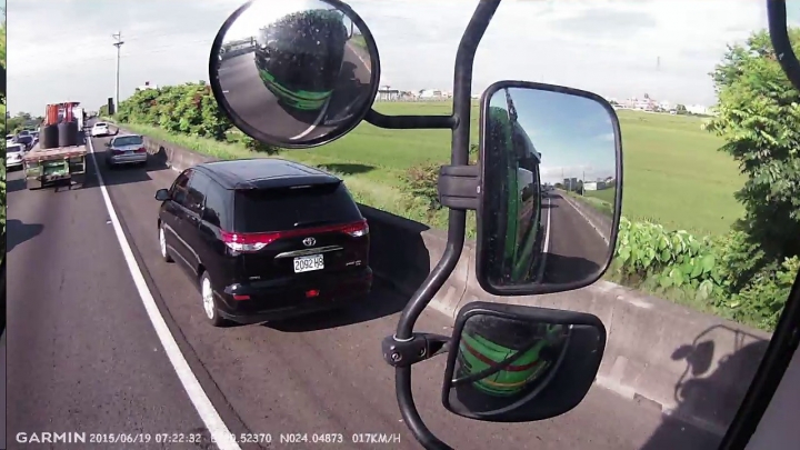 為什麼檢舉這些車輛走路肩沒有開罰?