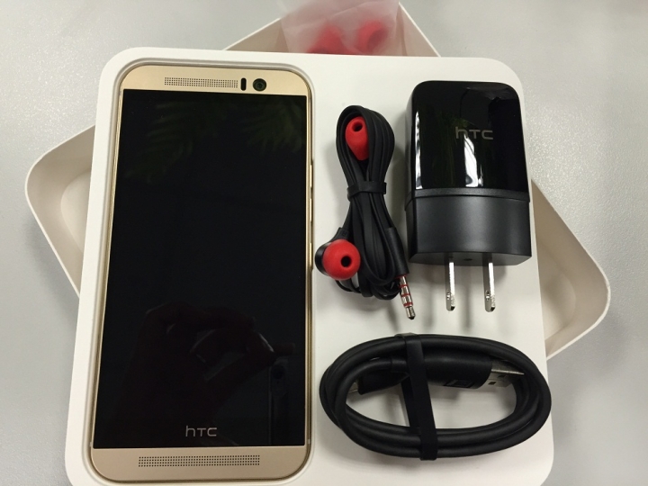 期待以久 M9 小開箱