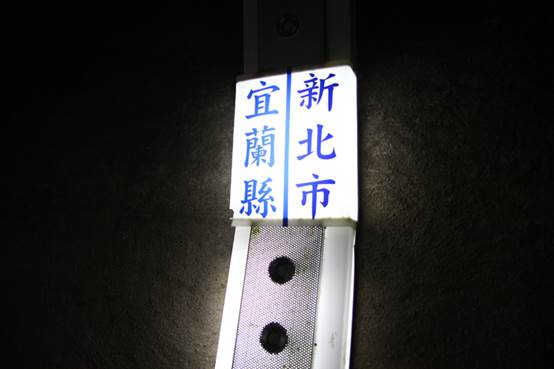 首篇KUGA TDCI開箱，去了海邊才知道原來我家小朋友喜歡看海