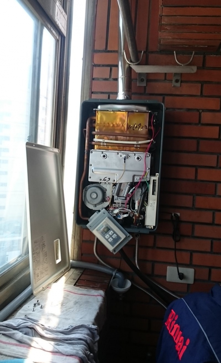 林內熱水器RUA-1621WF罷工了