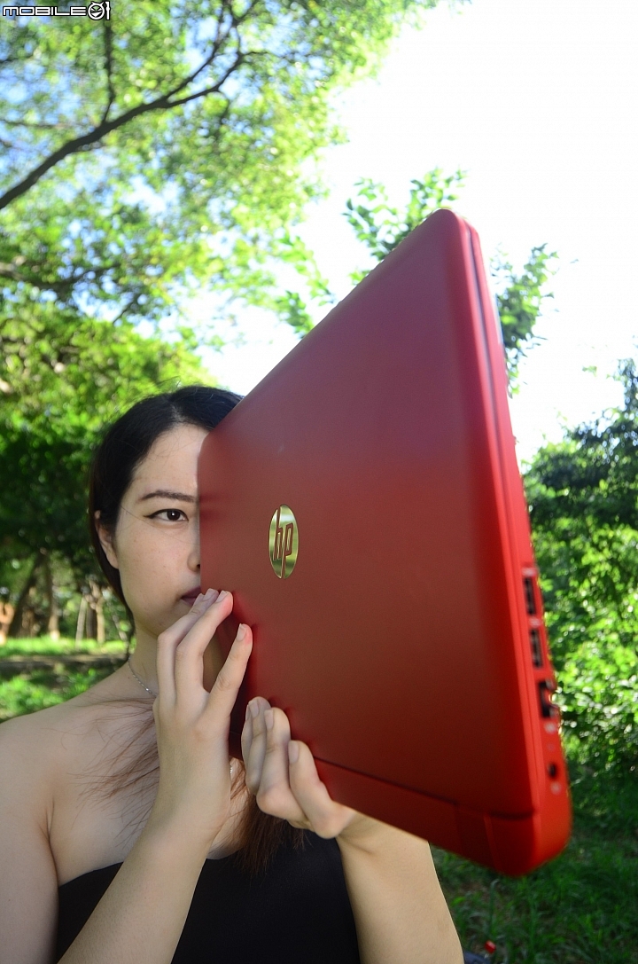 [原創測試] 阿賊的 HP Pavilion 英倫紅 工作生活一把抓