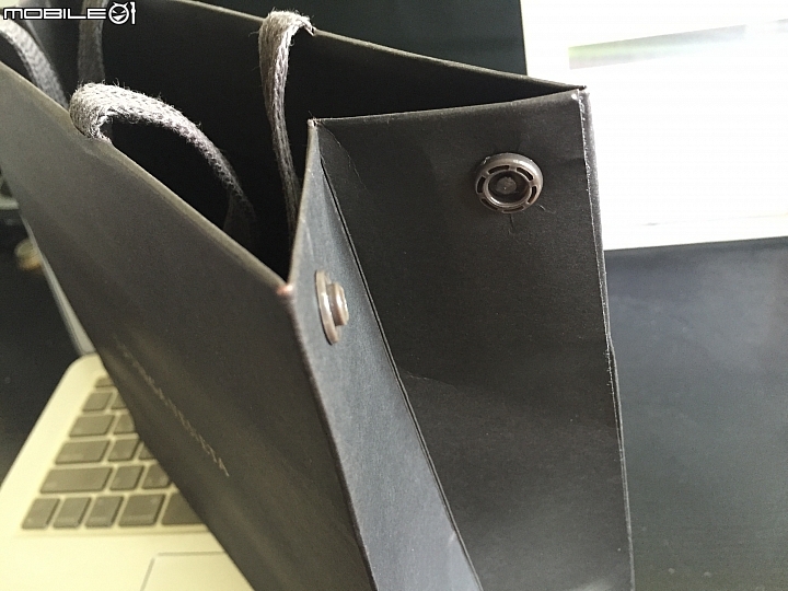 (開箱) Bottega Veneta® 義大利製 海軍藍分享