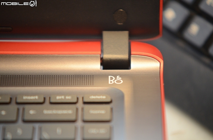 [原創測試] 阿賊的 HP Pavilion 英倫紅 工作生活一把抓