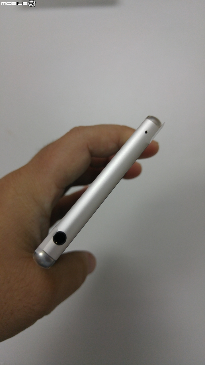 SONY Z3+ 台灣好多人開箱...我也來參一腳...雙卡版~湖水綠~