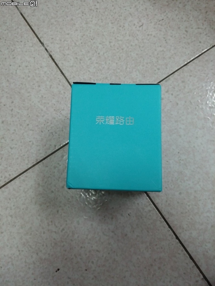 [簡單開箱] 華為 榮耀路由 WS831
