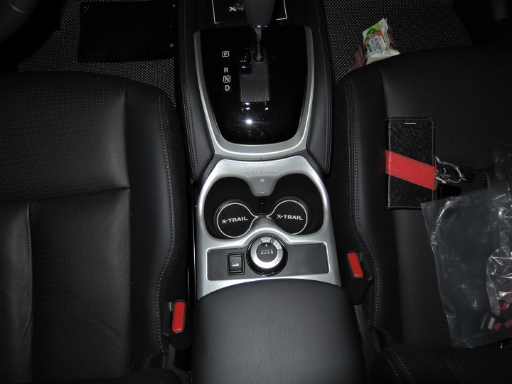NEW X-TRAIL 外購配件開箱