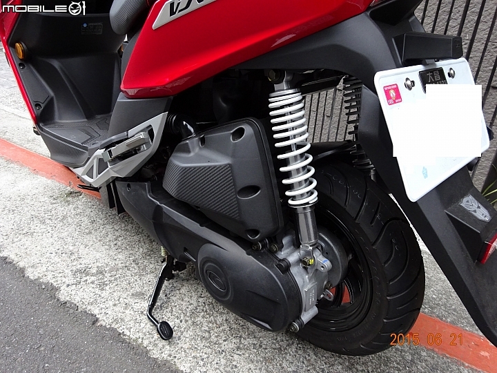 紅通通的小車  VJR 125  不專業開箱文