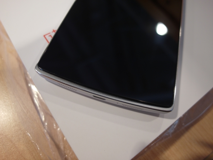 Find 7a的雙生兄弟  一加手機OnePlus One的開箱 體驗 照相分享